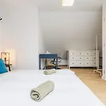 The Golden Mezzanine In Apartment Pressburg